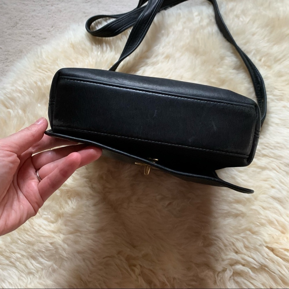 COACH Black Leather Classic Flap Crossbody Bag Purse - Picture 5 of 9